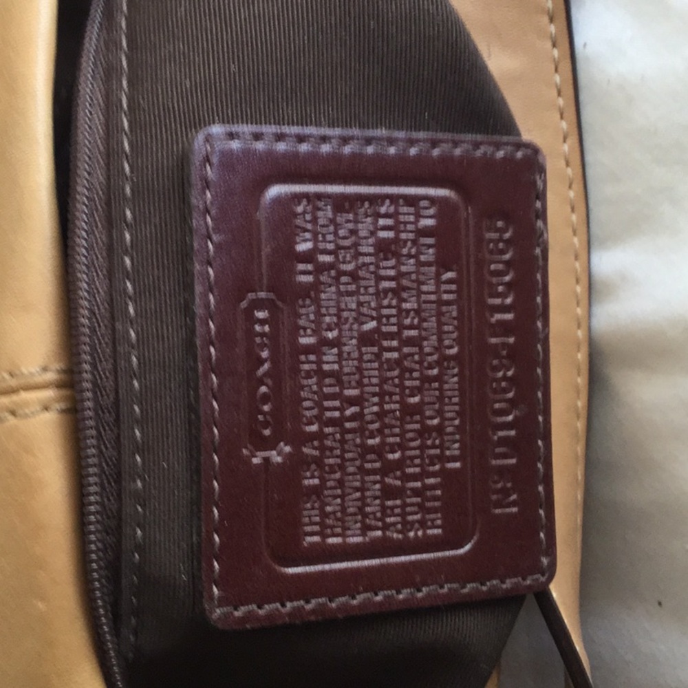 Coach tan leather shoulder - Picture 3 of 5